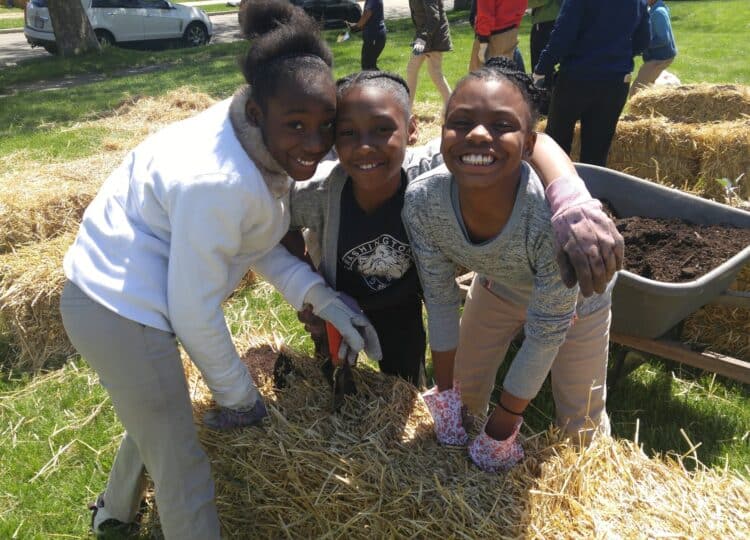 Kids enjoying a field trip through Organic Connects.