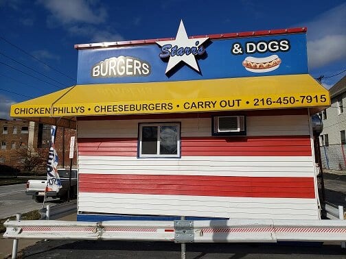 Starr’s Burgers and Dogs. Photo courtesy Nate Paige.