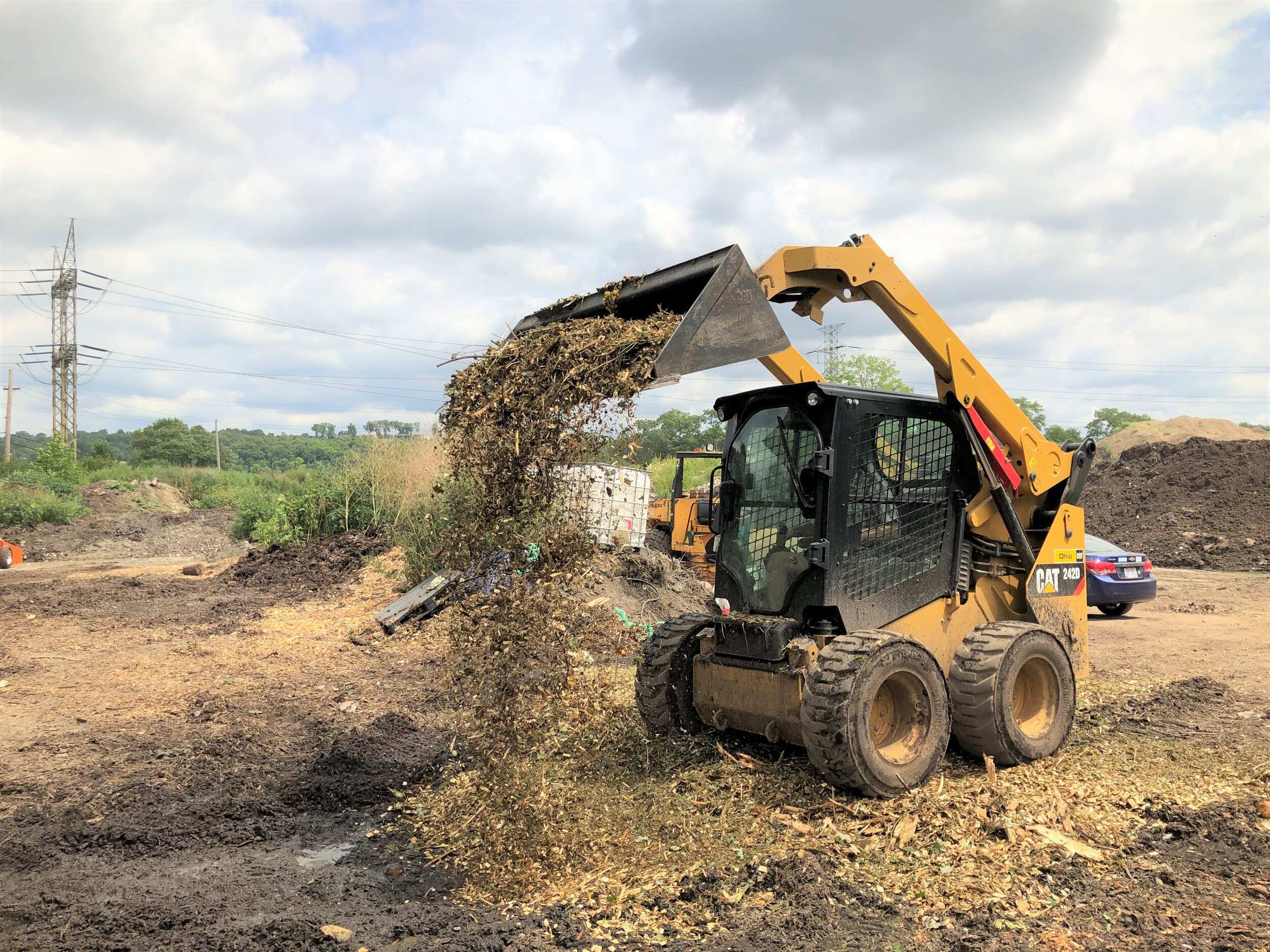  Wood chips and compost make up Rust Belt Riders’ soil 