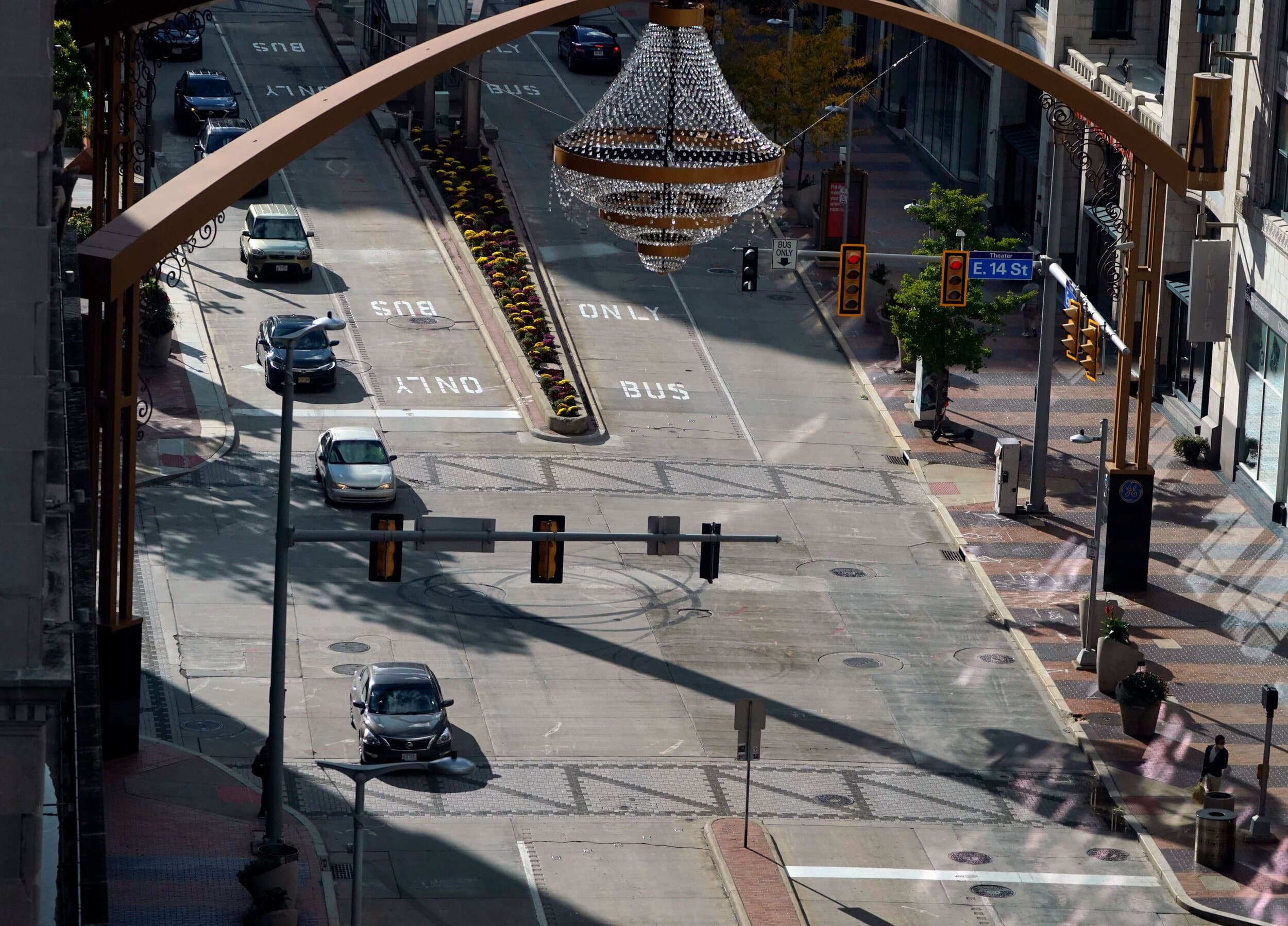  A view of the famous PSQ chandelier. Photo by Gus Chan. 